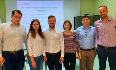 Rozwijanie działalności eksportowej, pozyskiwanie klientów oraz negocjacje na rynkach zagranicznych”, Kraków